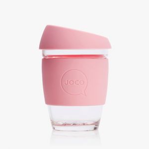 JOCO 可重复使用的玻璃咖啡杯 in Strawberry Pink 12oz